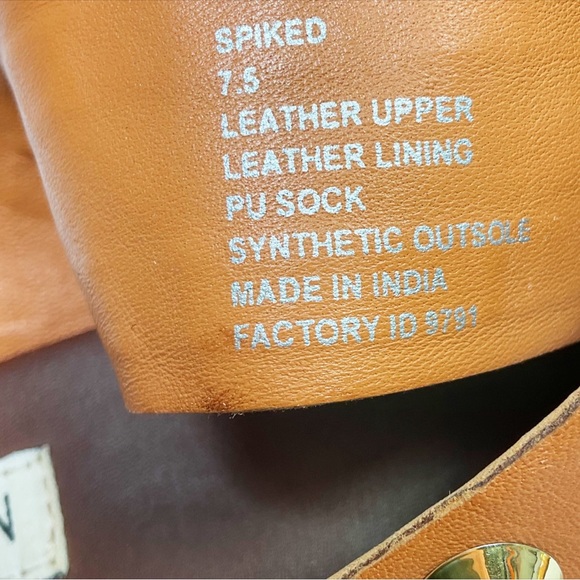 Steve Madden Spike Cognac Leather Slide Sandal - Picture 7 of 7